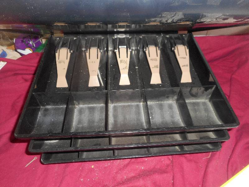 4 CASH REGISTER TRAYS