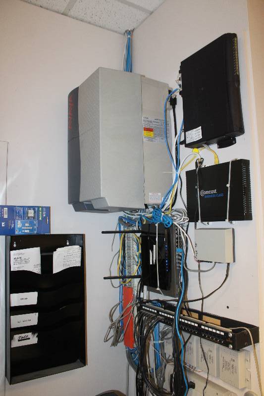 Avaya Advanced Communication System Commercial Phone Equipment