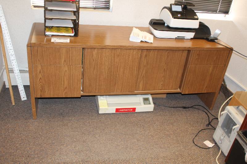 2-Door 4-Drawer Wood Cabinet