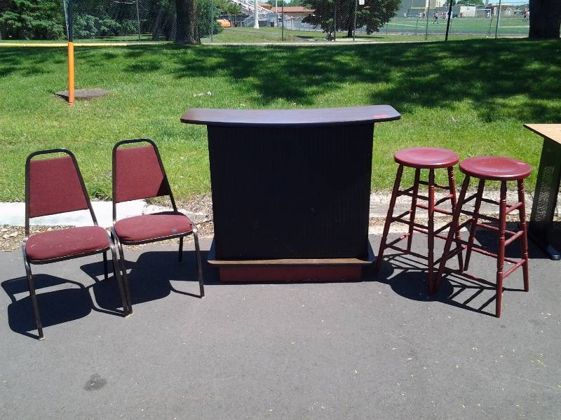 lot 12 image: Portable Bar 48x18x40, 2-Stools 30 Inch Seat Height, 2-Chairs