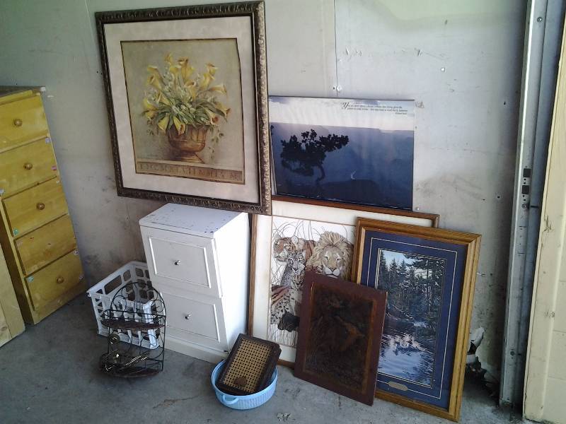 lot 16 image: 2-Door Cabinet 16x11x27 & Assorted Pictures, Frames, Wall Decor