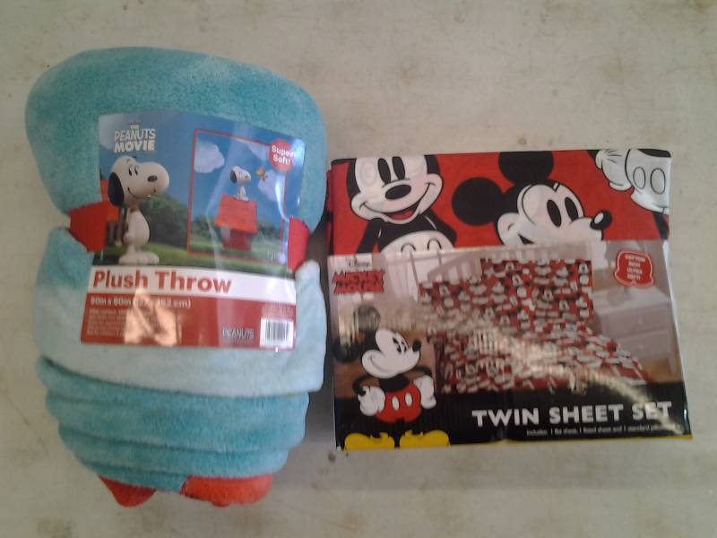 lot 40 image: New Mickey Mouse Single Sheets, New Peanuts Throw Blanket