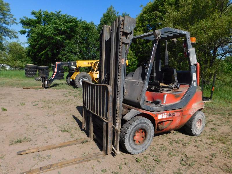 lot 6 image: 2001 BakerLinde H25D 5000lb Forklift