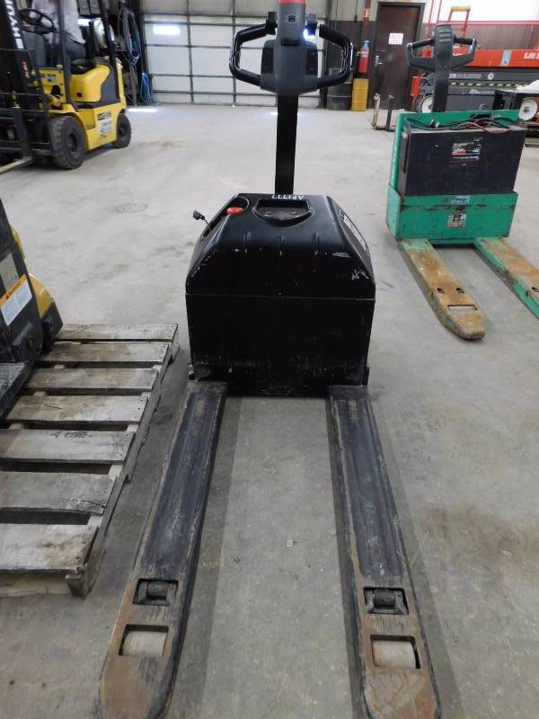 lot 14 image: Two Big Joe D40 Powered Pallet Jacks