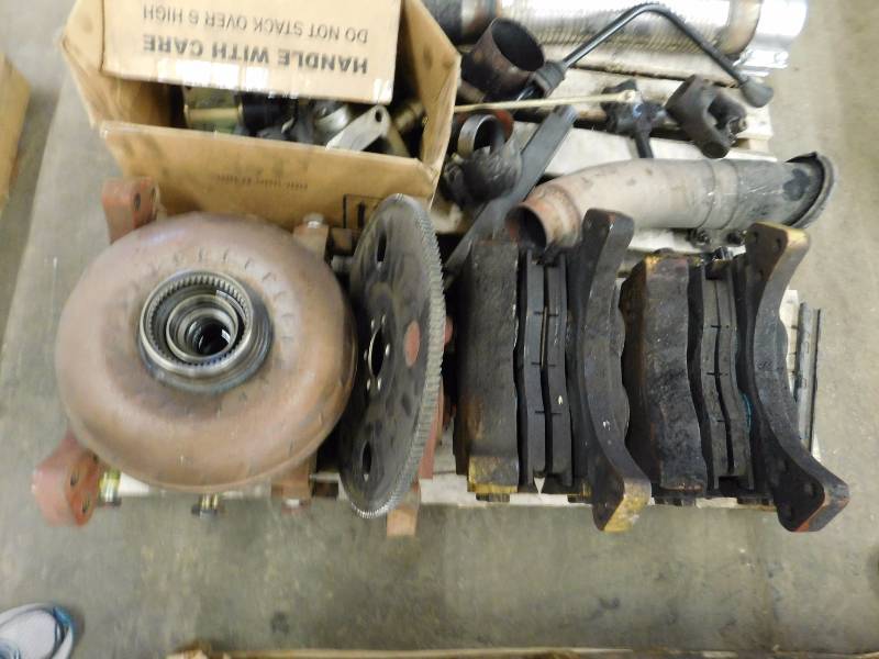lot 23 image: Misc Pallet of Scrap