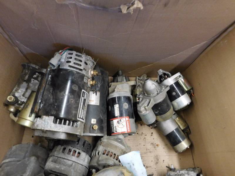 lot 30 image: Box of Alternators and Starters