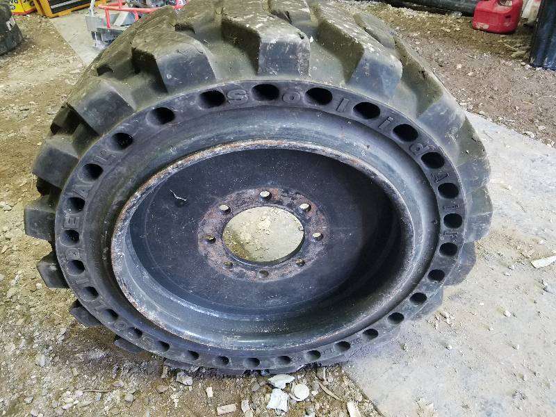 Airless Skid Steer Tire....1020 WFT177 Great Lakes Variety
