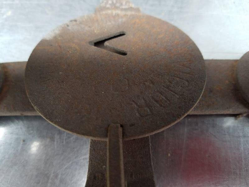 lot 45 image: Vintage Varment trap
