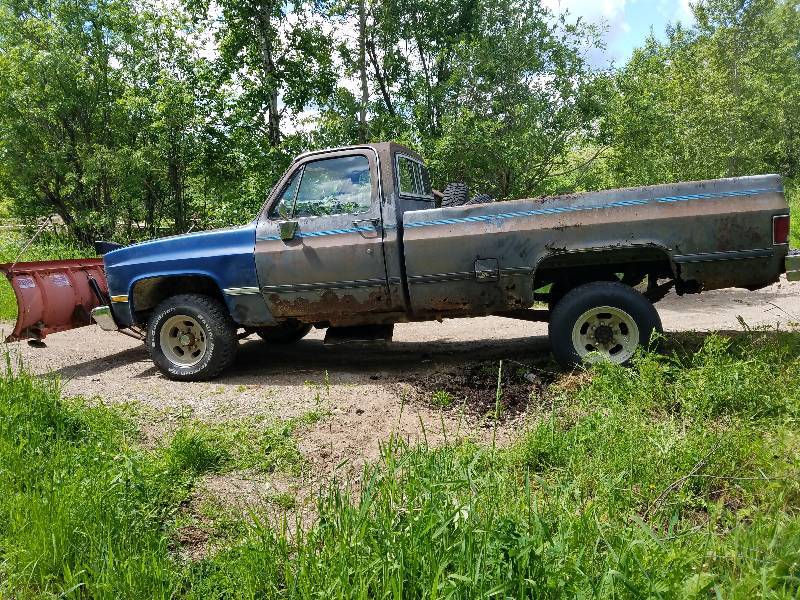lot 1 image: 1984 Chevrolet Plow Truck