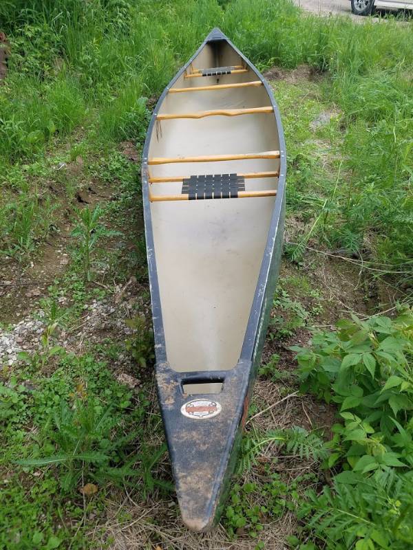 lot 4 image: Old Town...Penobscot 17 1 Canoe