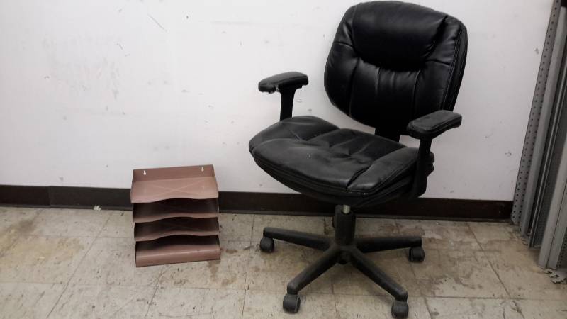 Office chair and file keeper