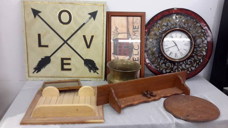 Clock, spittoon, Heinz cutting board