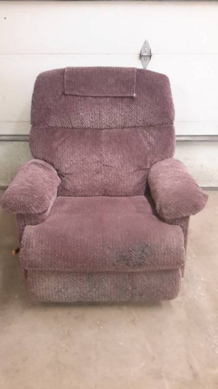 Laz-y Boy recliner