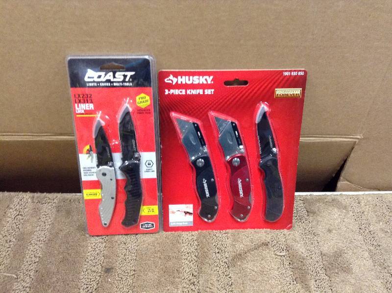 lot 5 image: Set of Husky Knife set New