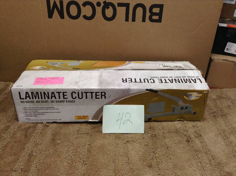 lot 42 image: florcraft laminate cutter new in like new conditions