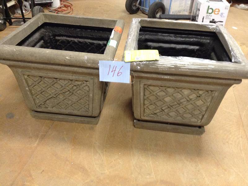 lot 146 image: Set of 2 24 in. Granite Stone Square Lattice Pot scratch and damage open box never used