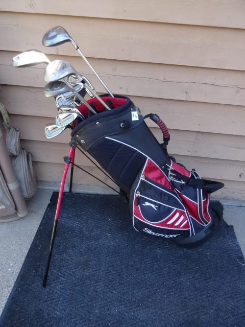 lot 26 image: Nancy Lopez Full Womens Golf Club Set