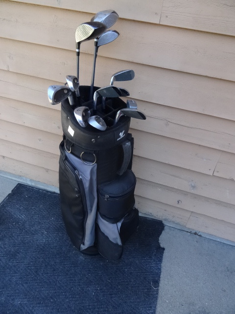 lot 28 image: Wilson Ultra 3- Wedge. Putter.