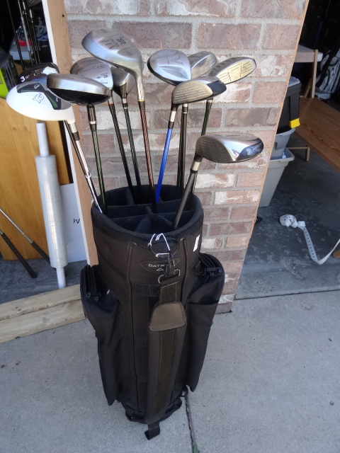 lot 75 image: Misc 3 and 5 Metal Woods with Bag