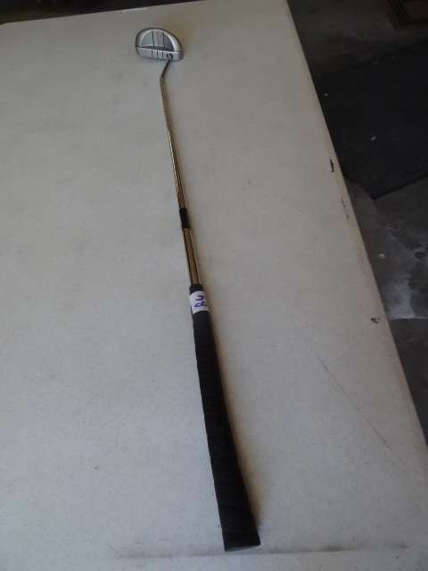 lot 84 image: Odyssex Dual Force Rossie #2 Putter