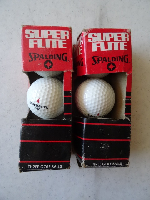 lot 111 image: Spalding Super Flite Gold Balls. Qty 6