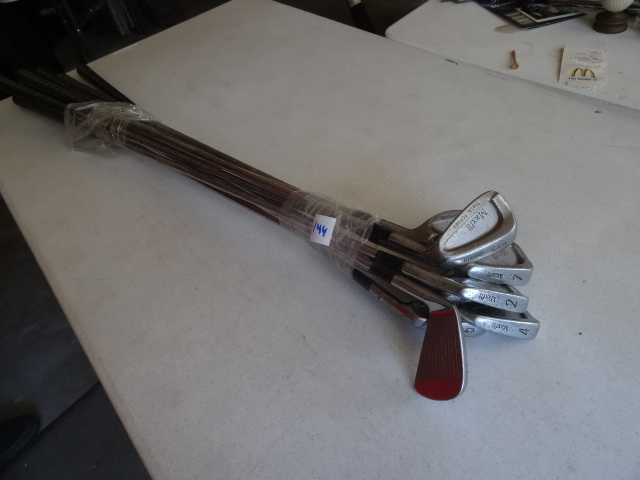 lot 144 image: Maxfli Irons 2-Pw