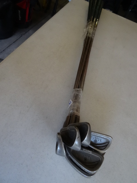 lot 145 image: Maxfli Irons 3-PW