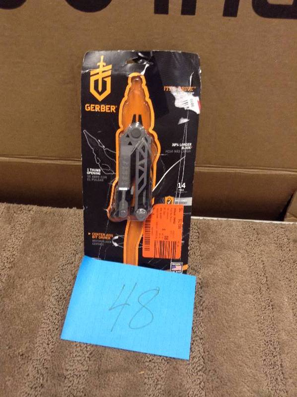 lot 48 image: Gerber Center-Drive Multi-Tool