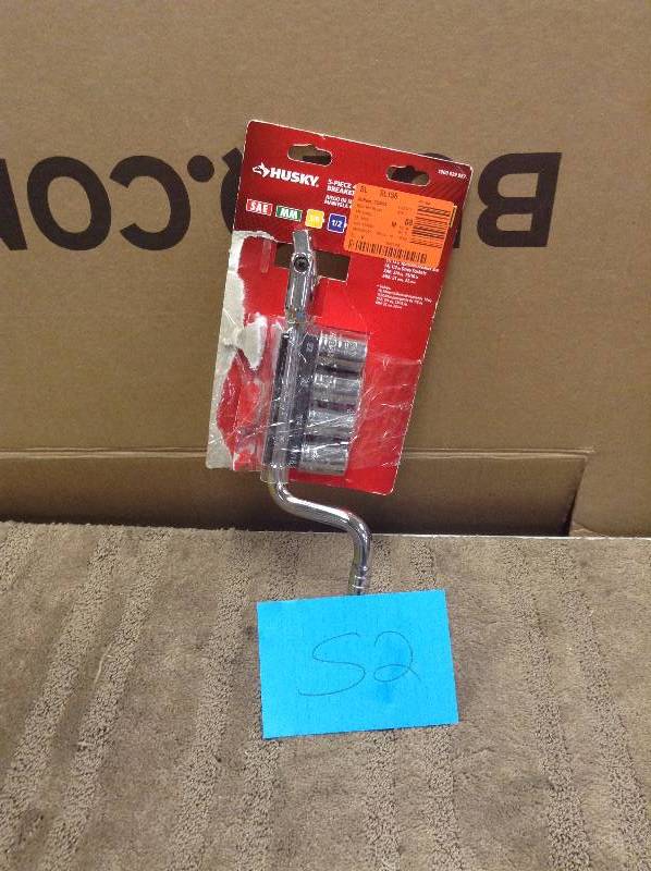 lot 52 image: Husky Ratchets 4-in-1 SpeederBreaker Bar