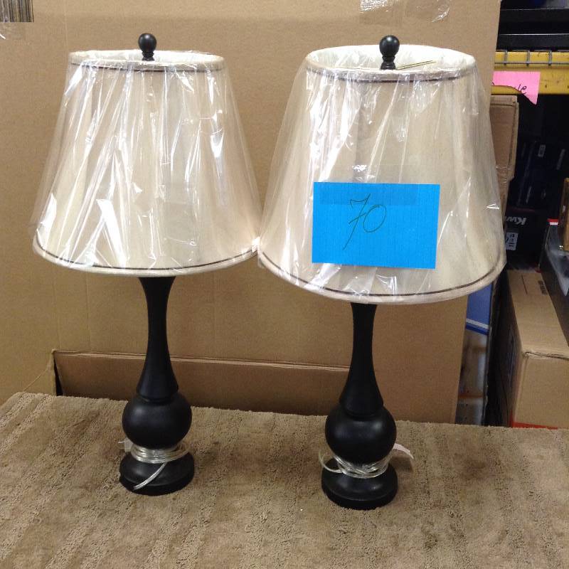 lot 70 image: Set of 2 Lamps not used