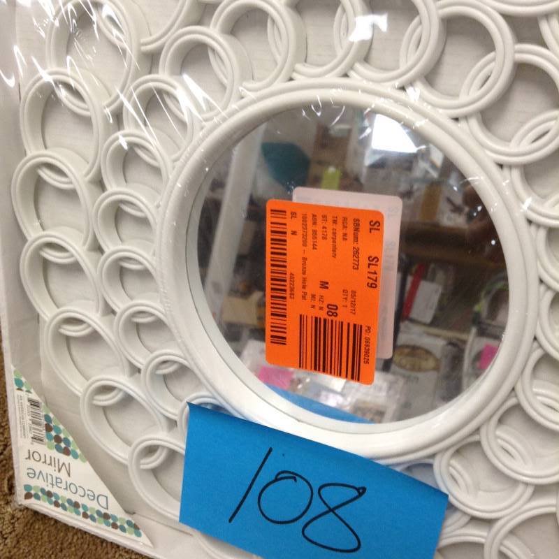 lot 108 image: Decorative Mirror