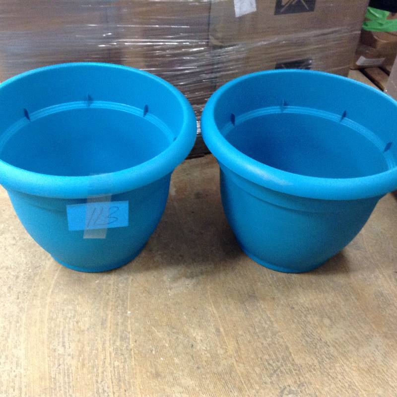 lot 113 image: Lot of 2  Fiskars Ariana 21.5 in. Dia x 17 in. Tall Capri Breeze Plastic Pot
