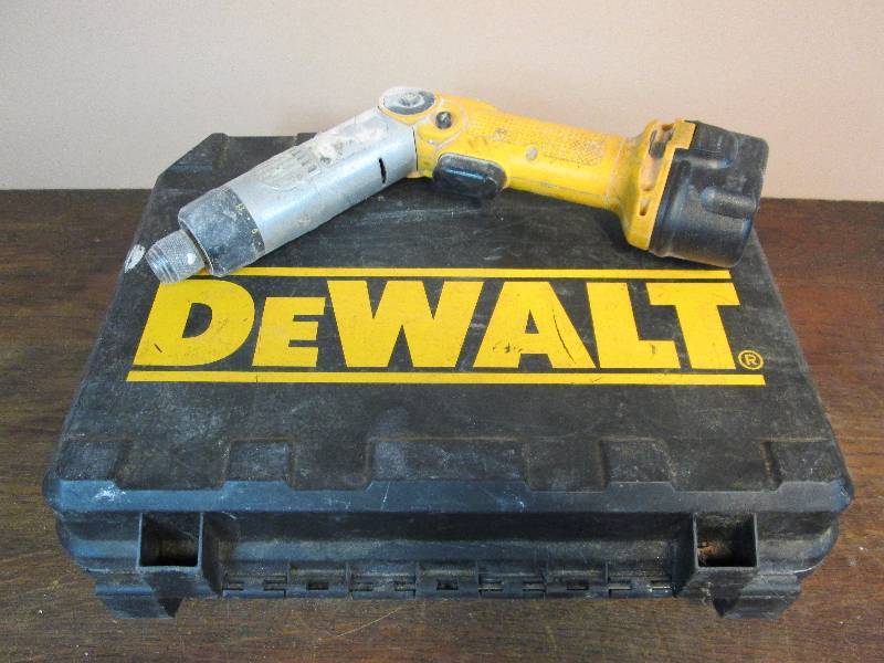 lot 21 image: Delta Cordless Screw Gun