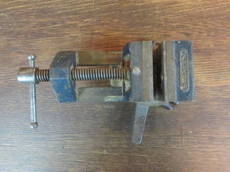 lot 41 image: Stanley Bench Vise