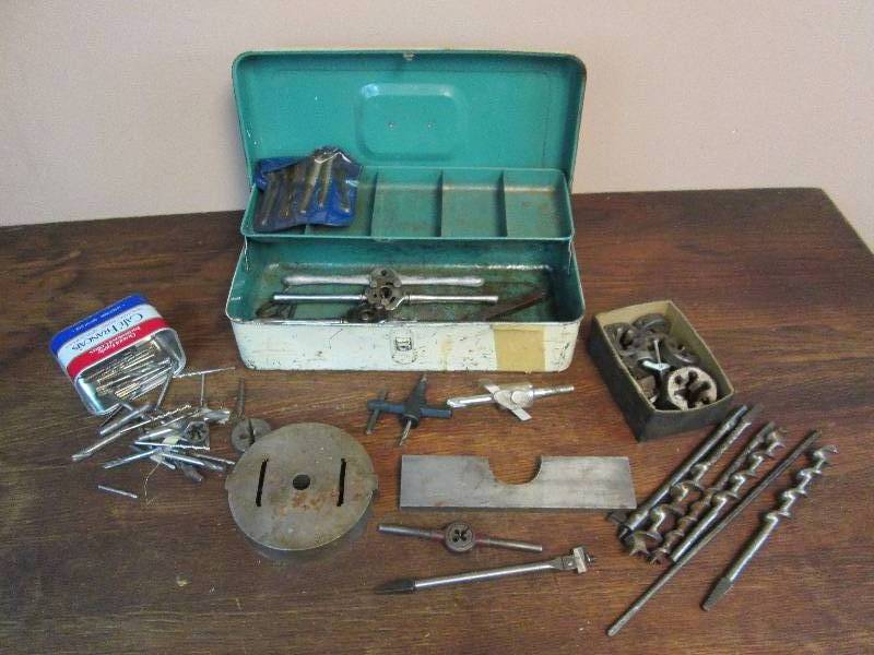 lot 52 image: Assorted Bits