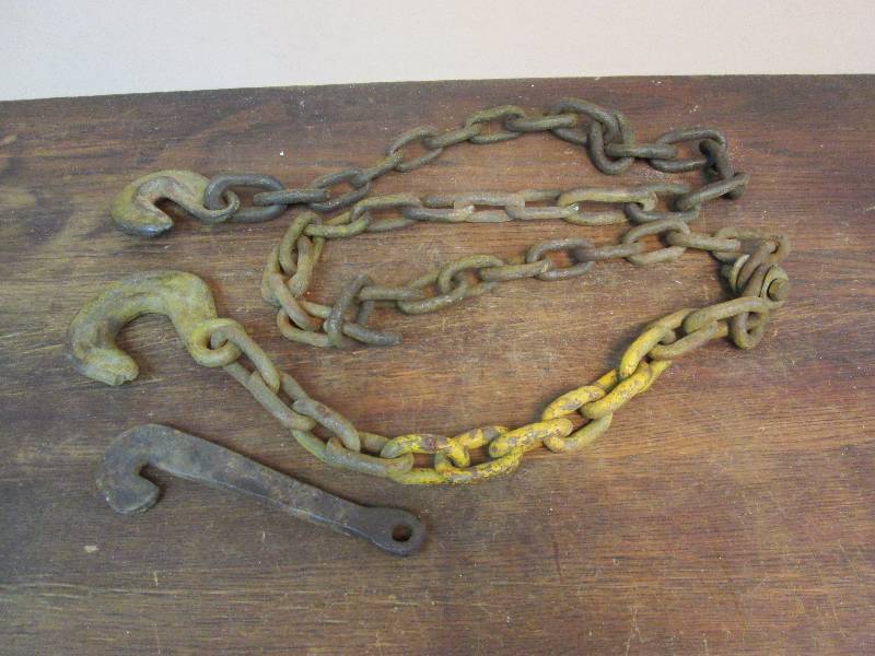 lot 92 image: 8 Log Chain
