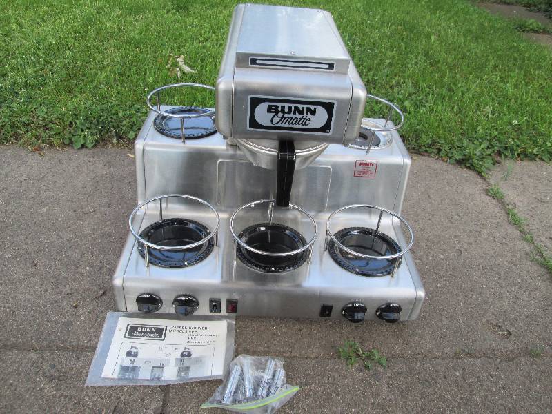lot 6 image: Bunn Omatic Coffee Maker
