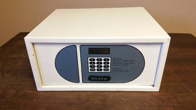 lot 152 image: Locked Safe w Unknown Contents