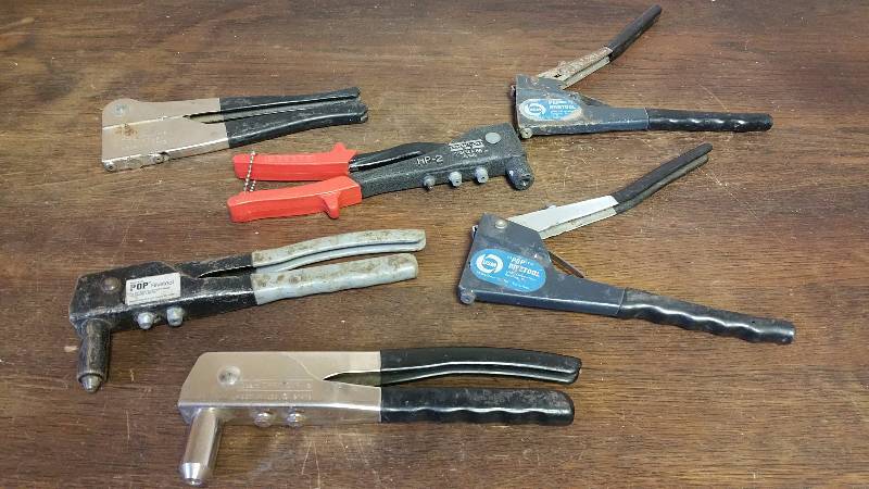 lot 124 image: (6) Rivet Tools