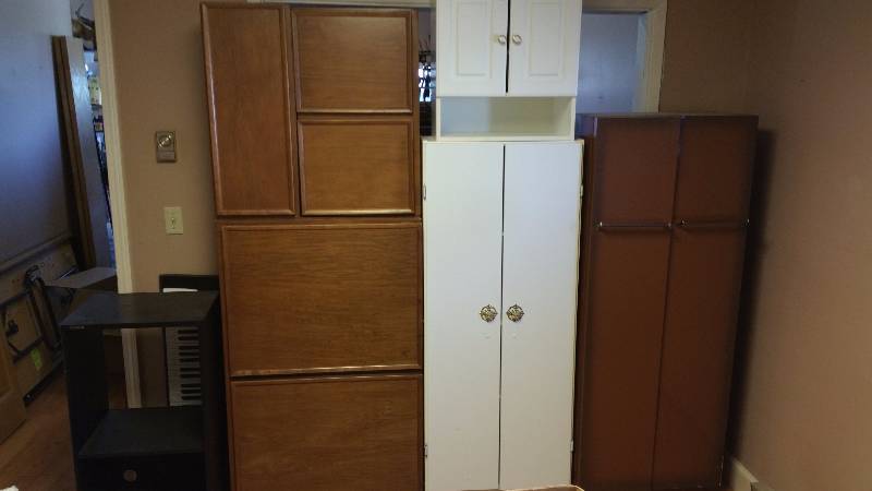 lot 141 image: Group of Cabinets, Storage, and Shelving