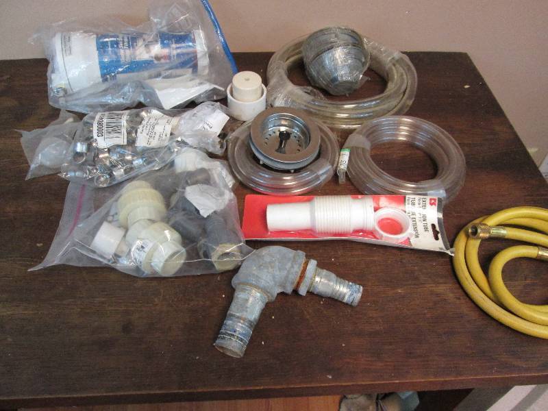 lot 219 image: Plumbing Supplies