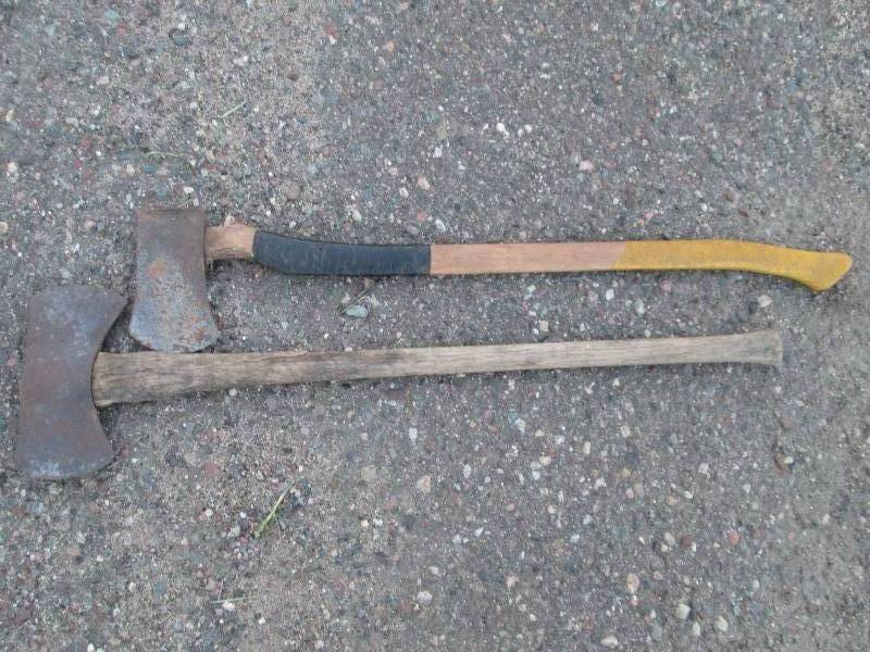 lot 232 image: 2 Axes