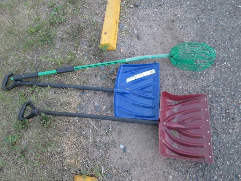 lot 235 image: Snow Shovel & Rake