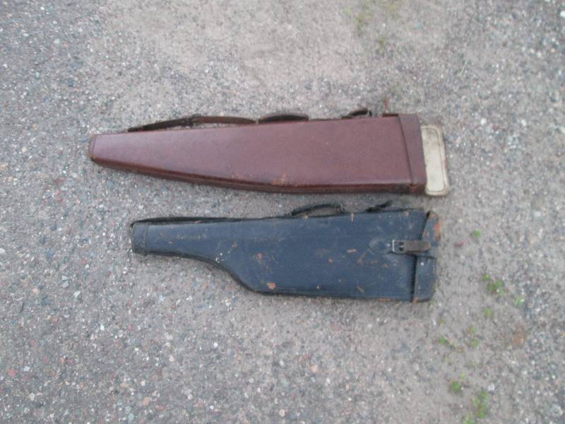 lot 242 image: Leather Gun Case