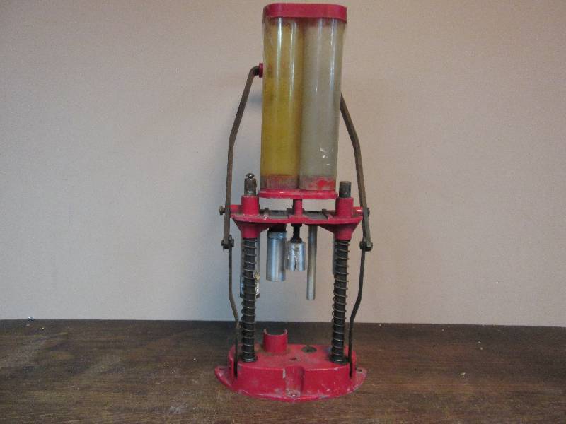 lot 256 image: Lyman Easy Shotgun Loader