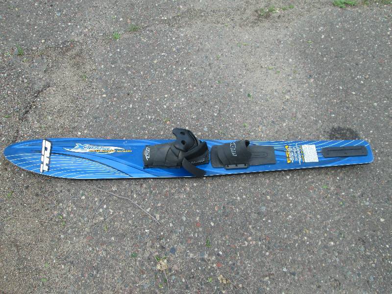 lot 272 image: HO Xtra SL Super Shaped Slalom Ski