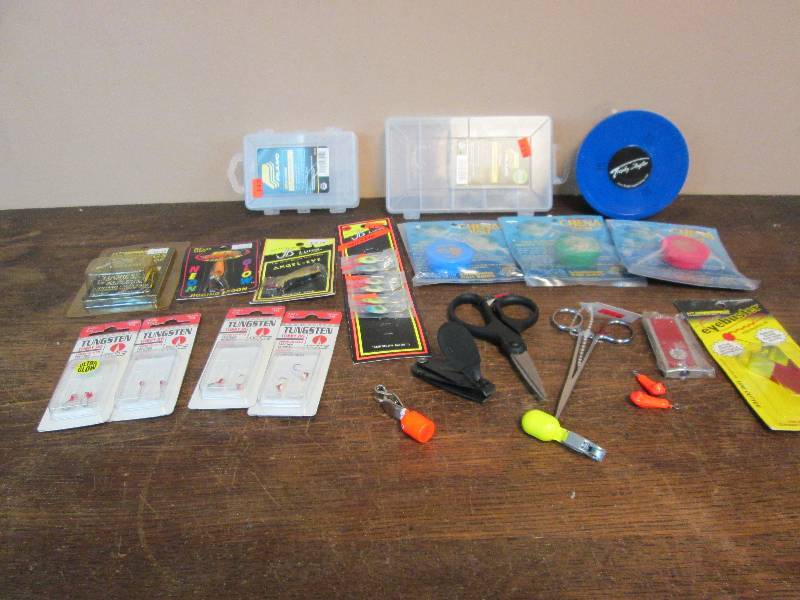 lot 286 image: Ice Fishing Supplies & Jigs
