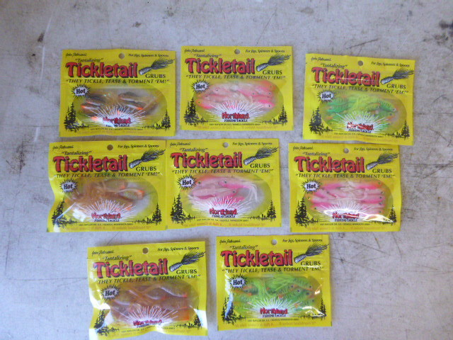 8 Packs of Northland Tickletail Grubs