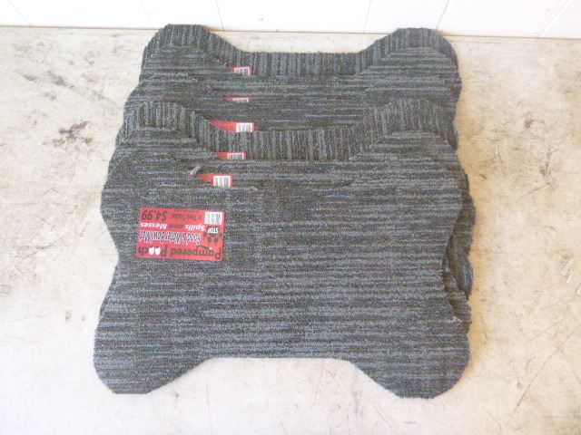 5 Pampered Pooch Food and Water Bowl Mats