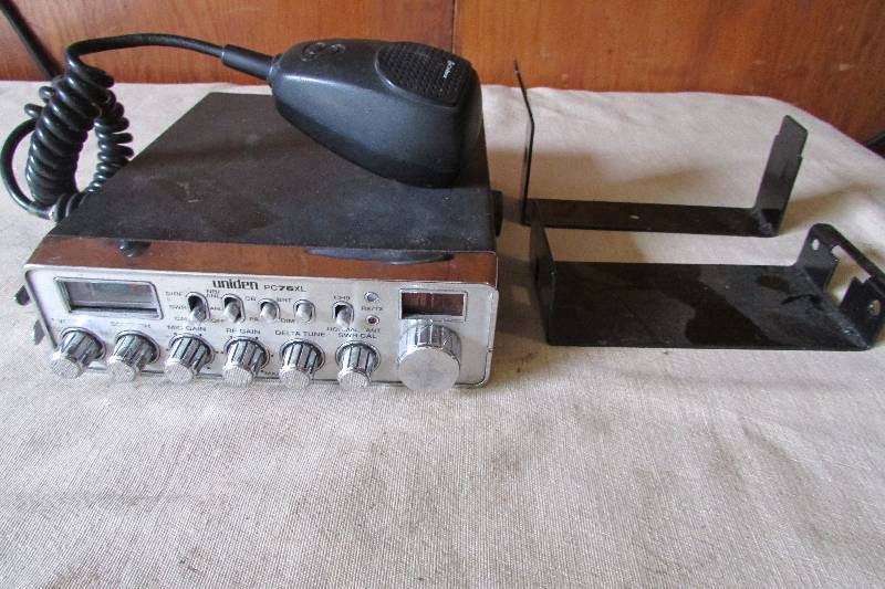 Vintage Uniden CB